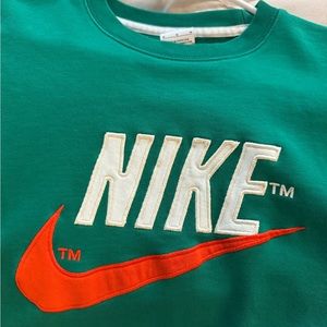 nike crewneck